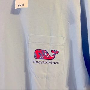 Men’s medium Vineyard Vines Tee